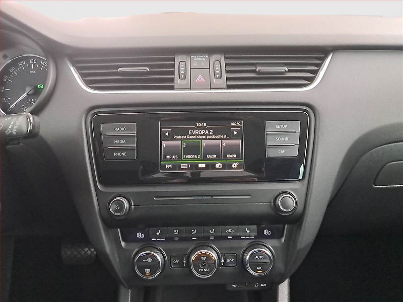 Škoda Octavia (2015) Style 1.6 TDI, Automat - fotka 12 z 19