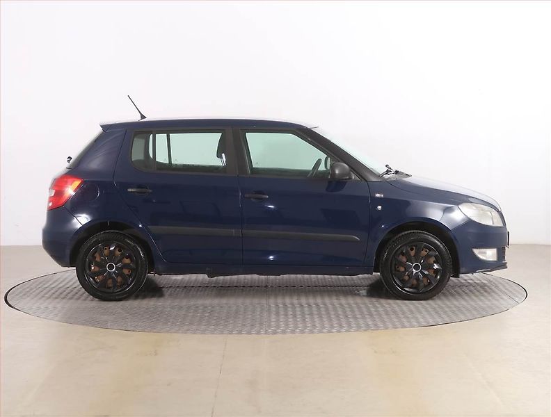 Škoda Fabia (2014) 1.4 16V, Serv.kniha - fotka 6 z 14