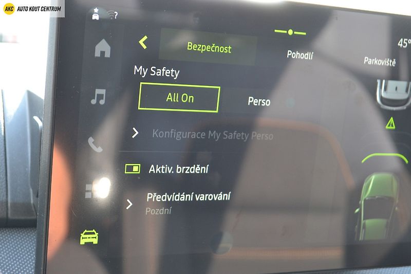 Dacia Sandero Stepway Expression TCe 110 - fotka 27 z 42