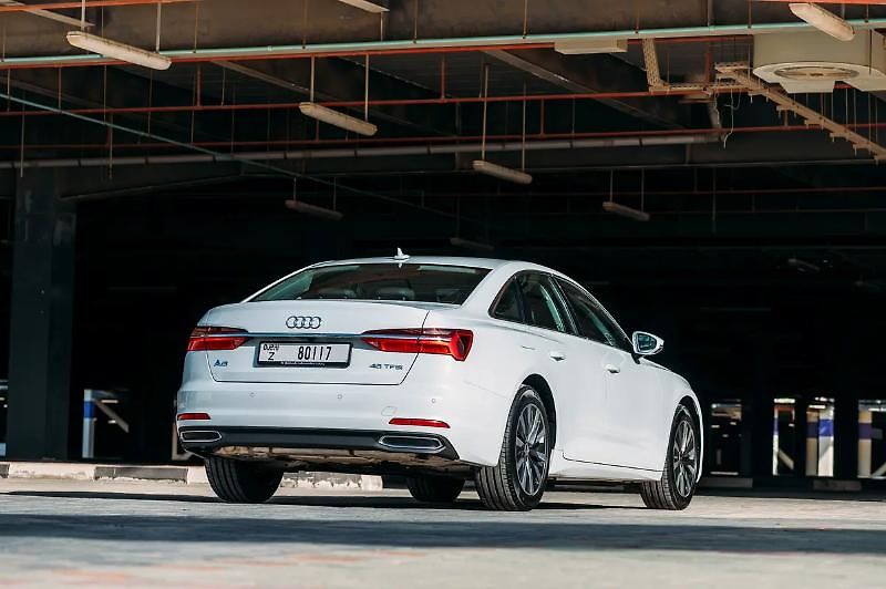 Audi A6 (2021) Moderní Audi A6 45 TFSI - fotka 4 z 7