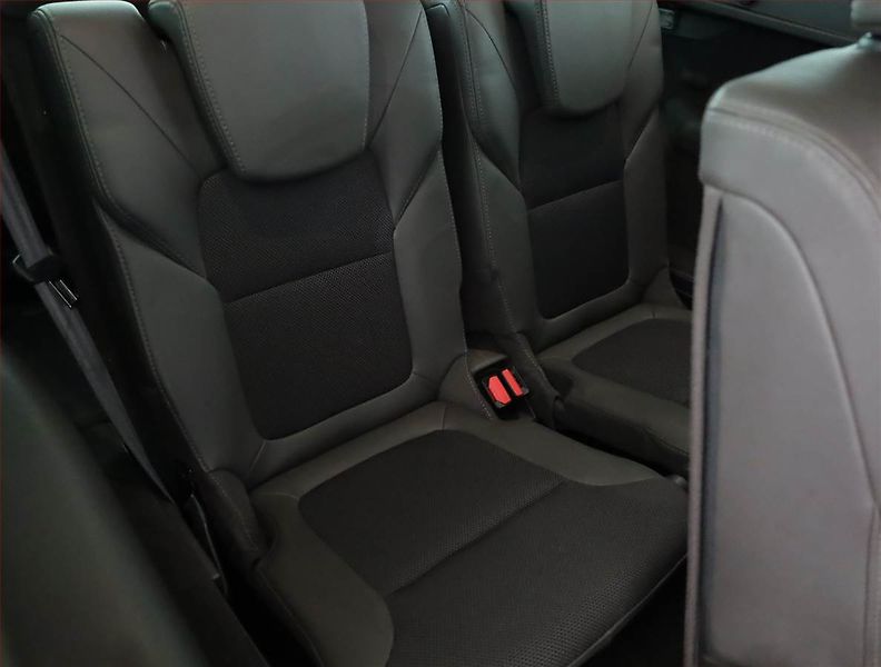 Renault Espace (2015) 1.6 dCi, Automat, 7 míst, Kůže - fotka 16 z 18