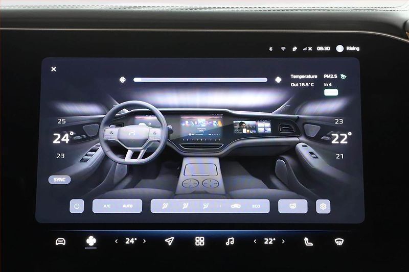 Rising Auto F7 (2025) 77 kWh RWD, SoH 100% - fotka 20 z 31