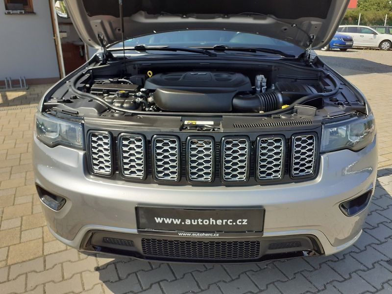 Jeep Grand Cherokee (2017) 3.6  V6  4x4 - fotka 26 z 35