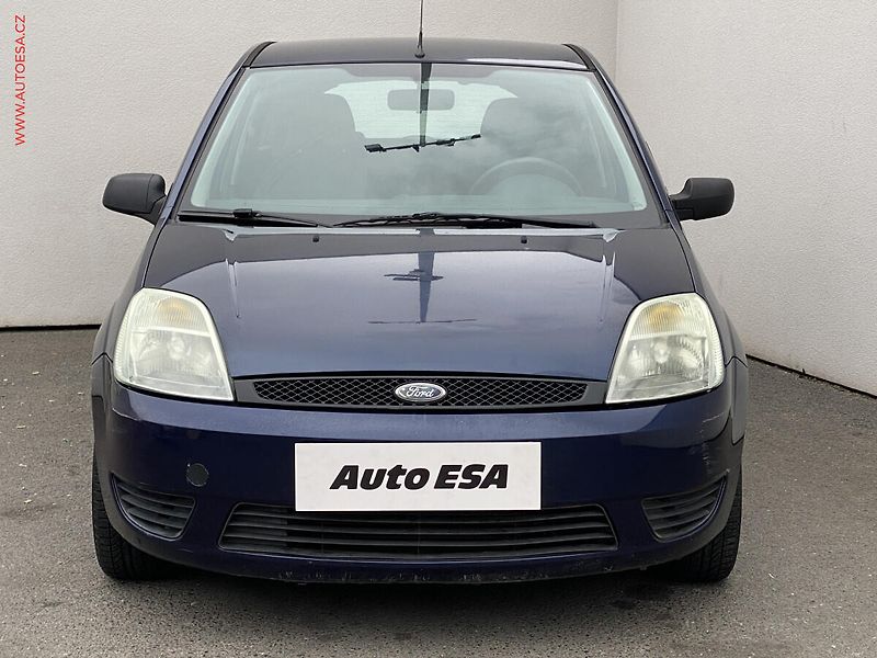 Ford Fiesta (2004) 1.3 i, Klima - fotka 2 z 11