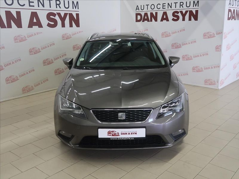 Seat Leon 2,0 TDI 110KW DSG Stylance - fotka 2 z 33