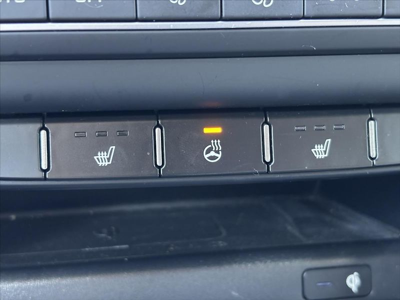 Kia Ceed 1,5 TGDi GT Line 1.ČR TAŽNÉ - fotka 29 z 47
