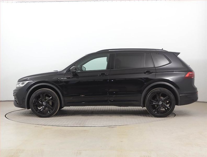 Volkswagen Tiguan Allspace (2022) R-Line 2.0 TDI - fotka 3 z 29