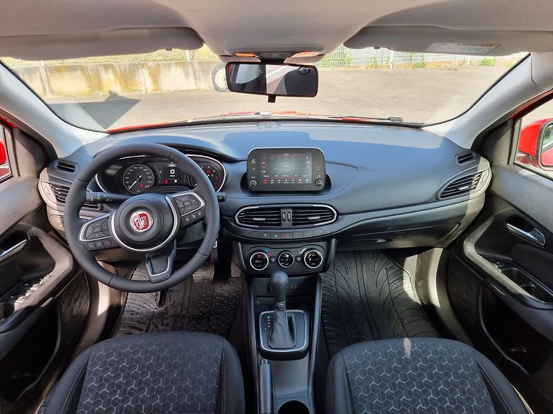 Fiat Tipo (2023) Tipo HB City Cross 1,5T AT-7 - fotka 14 z 18