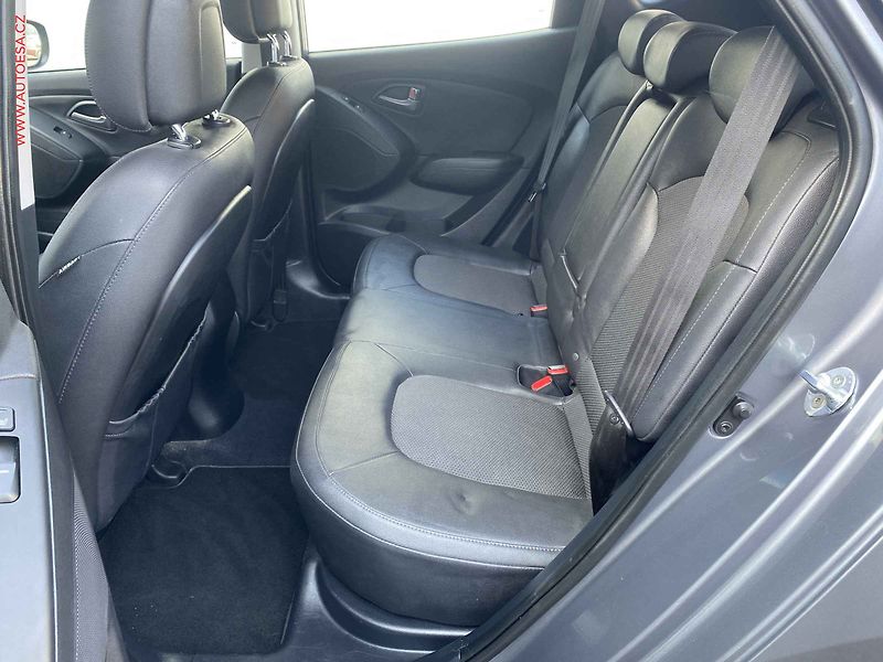 Hyundai ix35 (2014) 2.0CRDi 4WD, Fifa WorldCup - fotka 10 z 17