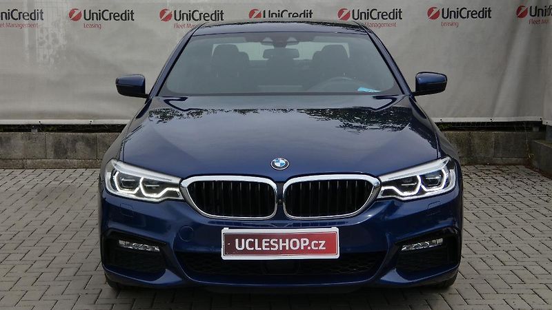 BMW Řada 5 540d xDrive M Sport - fotka 2 z 26
