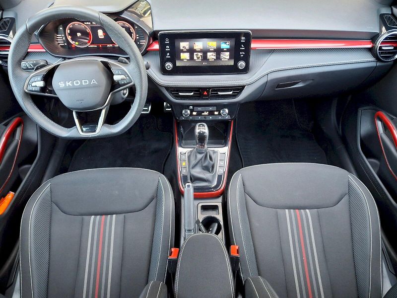 Škoda Fabia (2025) Monte Carlo DSG 1,0TSi 70kW - fotka 5 z 33