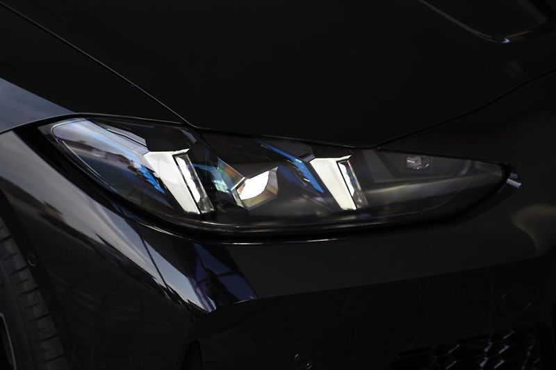 BMW M4 Convertible Competition xDrive - fotka 17 z 18