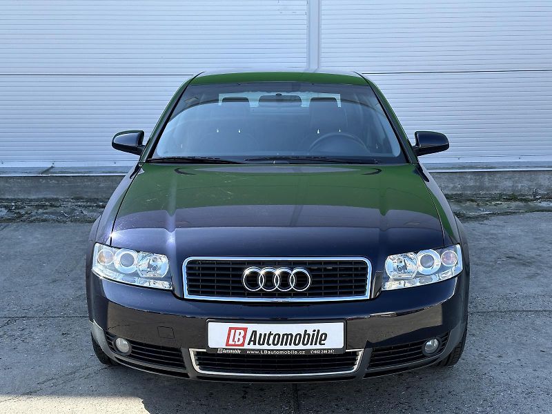 Audi A4 2.0i 96kW Climatronic 6x Airba - fotka 2 z 24