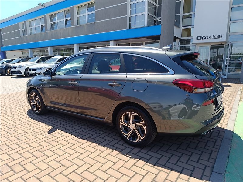 Hyundai i30 1,0 T-GDi , DCT,Automat Smart - fotka 8 z 21