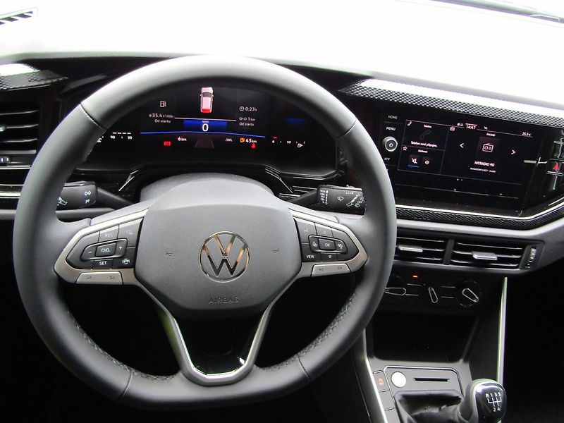 Volkswagen Taigo People 1,0 TSI 70 kW 5G - fotka 17 z 30