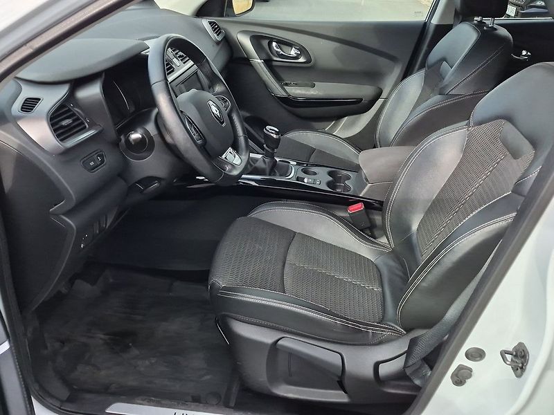 Renault Kadjar Limited 1.3TCE 103KW - fotka 10 z 23