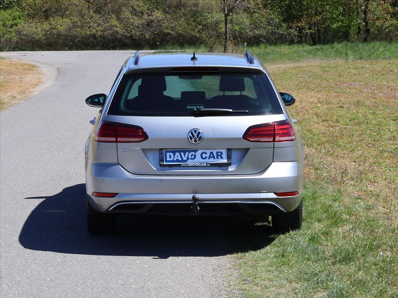 Volkswagen Golf 1,6 TDI LED DPH 1.Maj. Tažné - fotka 5 z 25