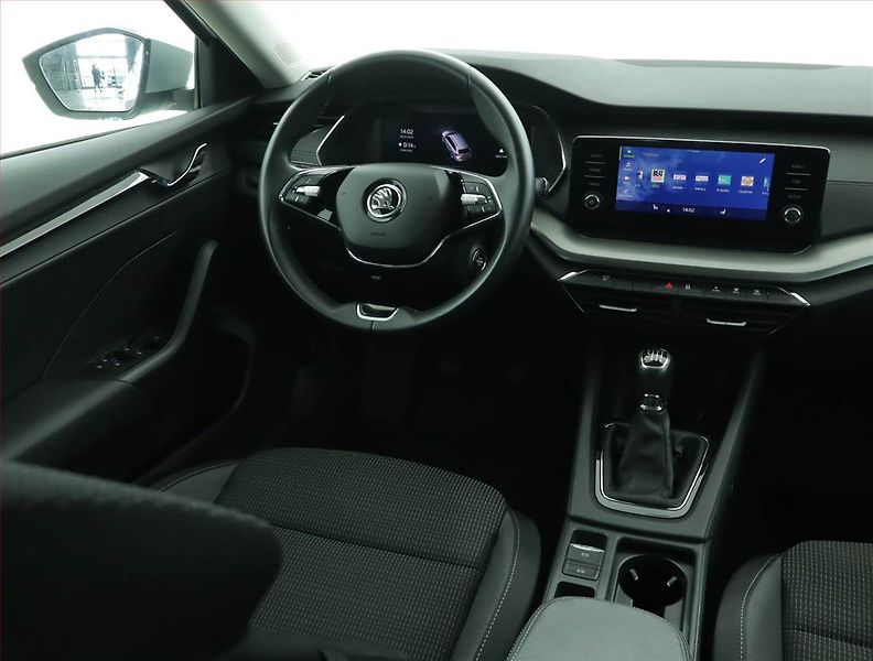 Škoda Octavia (2023) Ambition 2.0 TDI, ČR,1.maj - fotka 7 z 15