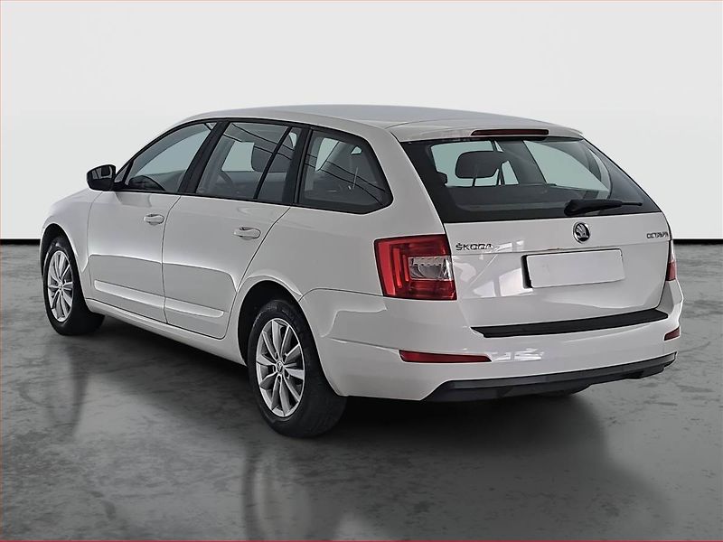 Škoda Octavia (2014) Ambition 1.6 TDI, Tempomat - fotka 4 z 16