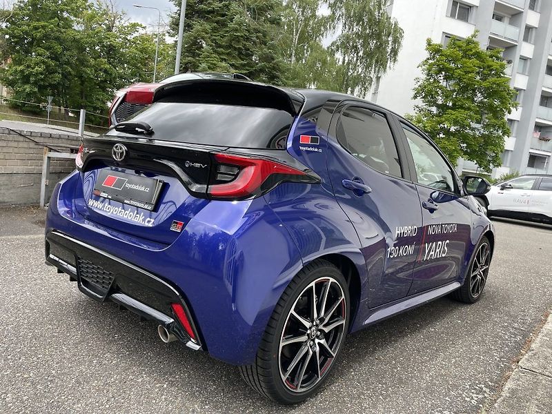 Toyota Yaris 1.5,HEv,130,GR SPORT - fotka 5 z 20