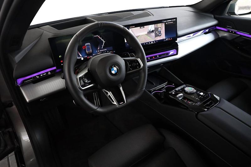 BMW Řada 5 540d xDrive Sedan - fotka 2 z 27