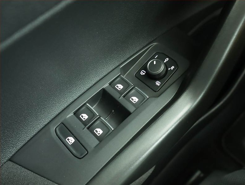Volkswagen Taigo (2022) Style 1.0 TSI - fotka 15 z 15