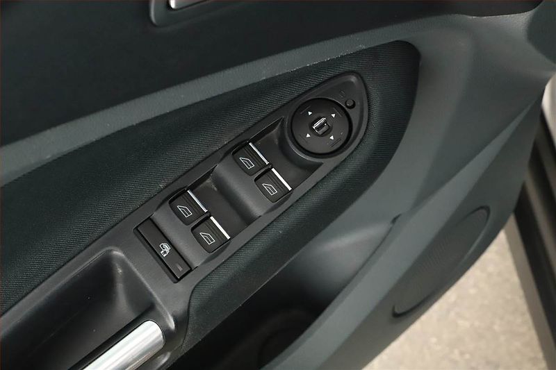 Ford Grand C-MAX (2012) 1.6 TDCi, 7 míst, Tempomat - fotka 14 z 14