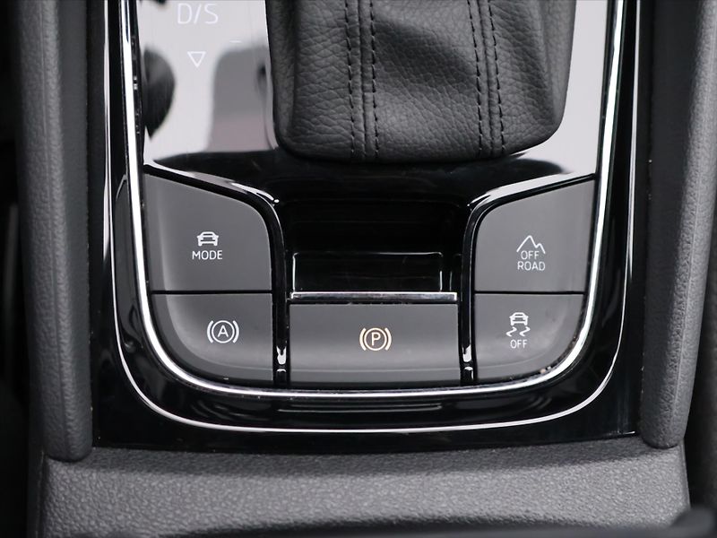 Škoda Kodiaq 2,0 TDI 147kW L&K 4x4 CZ DPH - fotka 25 z 33