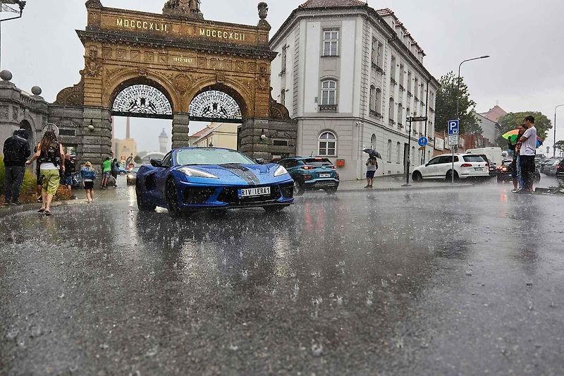 Americké automobily Corvette na 21. ročníku tradičního srazu v areálu Plzeňského Prazdroje.