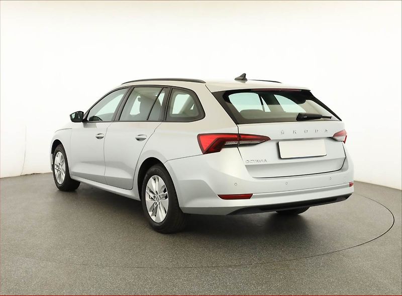 Škoda Octavia (2022) Ambition 2.0 TDI, ČR,1.maj - fotka 4 z 24