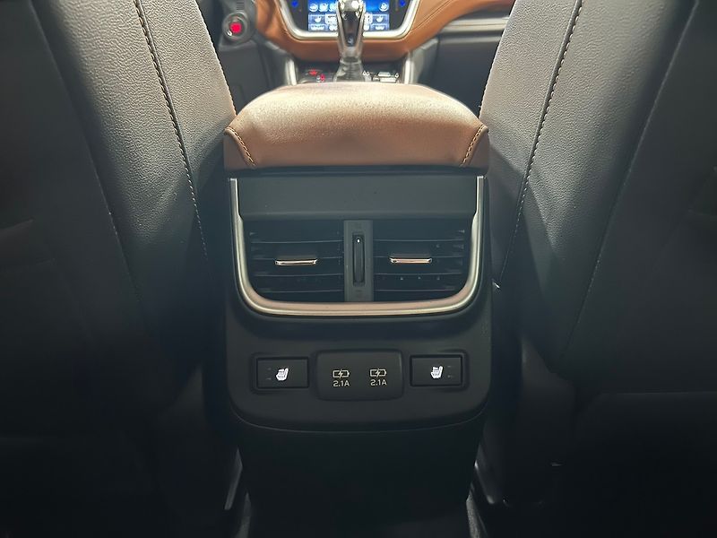 Subaru Outback (2021) 2.5 TOURING 2022 | Záruka - fotka 38 z 69