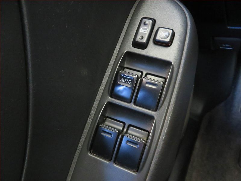 Toyota RAV4 (2005) 2.0 D-4D , 4X4, Serv.kniha - fotka 15 z 15