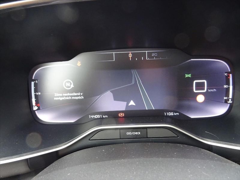 Citroën C5 Aircross 1,2 PT 96 kW, FEEL ,Led, Navi - fotka 23 z 39