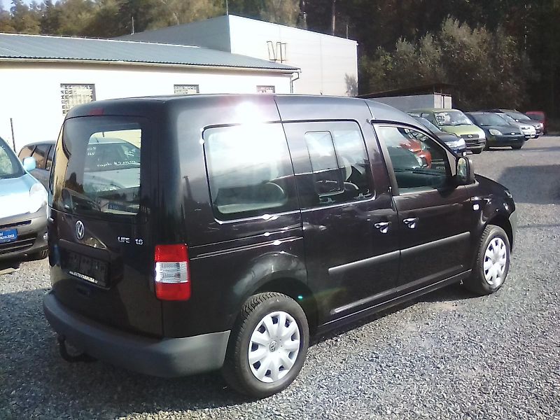 Volkswagen Caddy (2005) 1.6i 16V, závěs - fotka 5 z 30