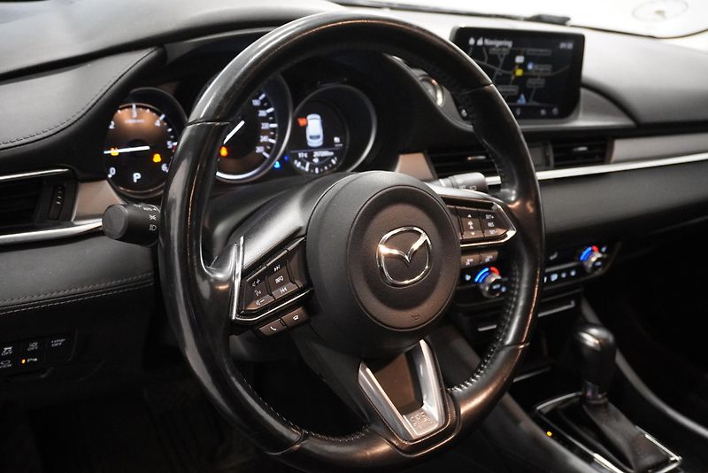 Mazda 6 2.2 SKYACTIV-D PREMIUM AUT. - fotka 14 z 31