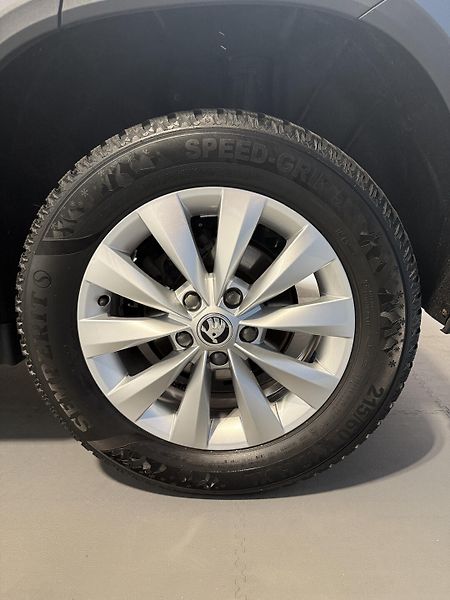Škoda Karoq 2.0 TDI 85kW Ambition DSG - fotka 17 z 17
