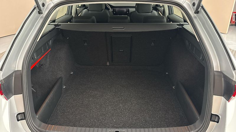 Škoda Octavia 1.0 TSI Ambition Combi - fotka 17 z 24