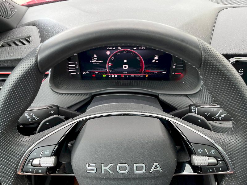 Škoda Kamiq (2025) 1.0 TSI 85kW Monte Carlo - fotka 16 z 29