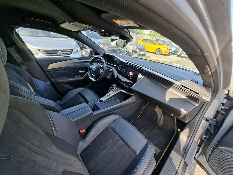 Peugeot 408 GT Plug-in HYBRID 225k e-EAT8 - fotka 14 z 32