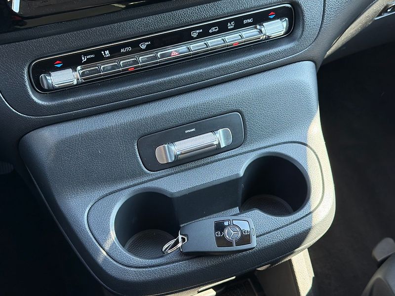 Mercedes-Benz Vito 114 CDI - fotka 28 z 36