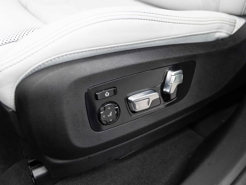 BMW X5 xDrive40d - fotka 20 z 24