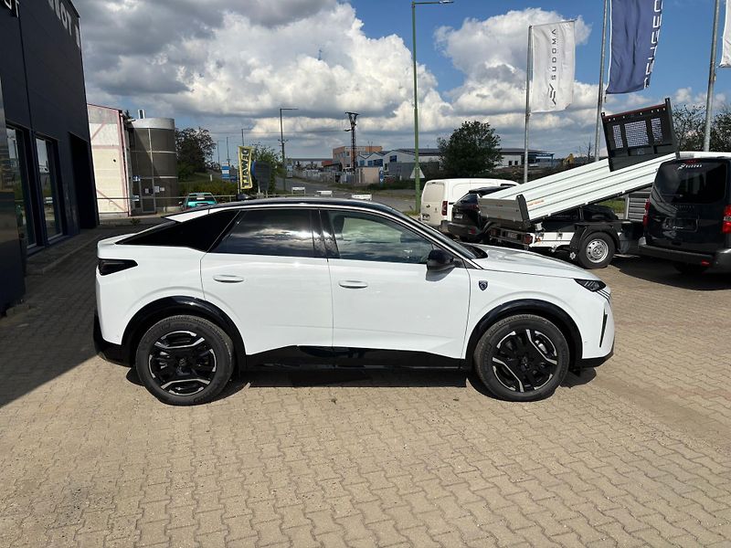 Peugeot 3008 (2026) GT Elektromotor 210 k / 73 kWh - fotka 10 z 22
