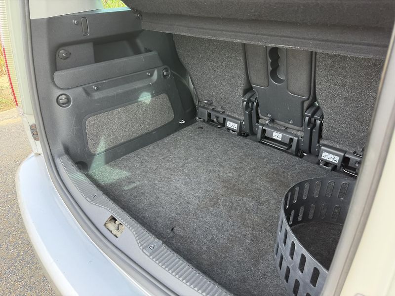 Škoda Roomster (2007) 1,4i 16V 63kW SERVISKA  - fotka 44 z 56