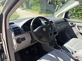 Volkswagen Touran 1.6 75kw Trendline 7 míst - náhled 22