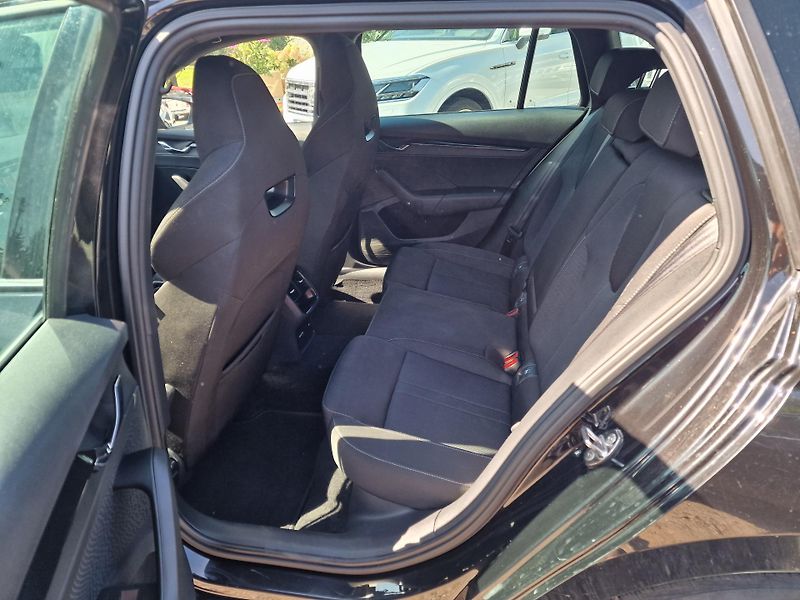 Škoda Octavia 2,0TDI 85KW SPORTLINE KAMERA  - fotka 8 z 22