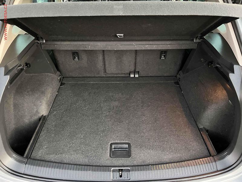 Volkswagen Tiguan (2020) 1.5 TSi, ČR, LED, AC, temp - fotka 7 z 12