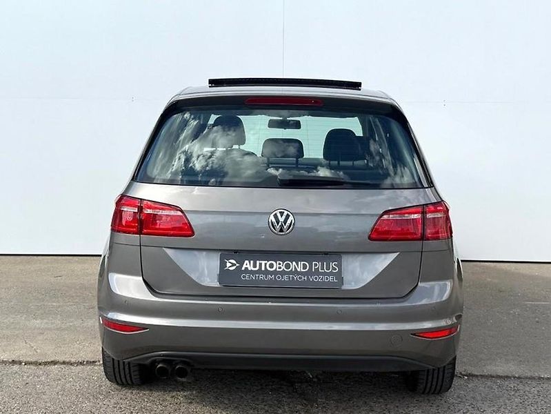 Volkswagen Golf Sportsvan 1.4 TSI 92kW Comfortline Panor - fotka 9 z 20