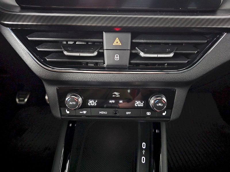 Škoda Scala (2022) 1.5TSi 110kW MONTE CARLO - fotka 22 z 29