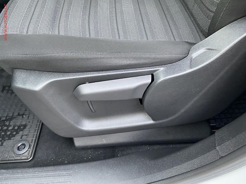 Opel Combo (2020) 1.2T MAXi, 1.maj,ČR, ENJOY - fotka 14 z 18