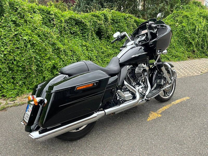 Harley-Davidson FLTRXS Road Glide Special (2015) AKČNÍ CENA REZERVACE - fotka 2 z 13